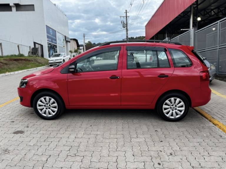 VOLKSWAGEN - SPACEFOX - 2011/2011 - Vermelha - R$ 38.990,00