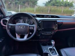 TOYOTA - HILUX - 2021/2021 - Cinza - R$ 224.990,00