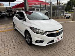 CHEVROLET - ONIX - 2017/2018 - Branca - R$ 66.990,00
