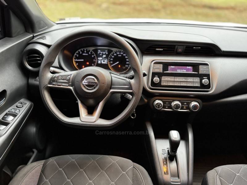 NISSAN - KICKS - 2018/2019 - Branca - R$ 85.990,00
