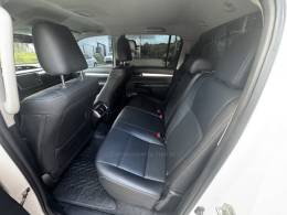 TOYOTA - HILUX - 2017/2018 - Branca - R$ 184.990,00