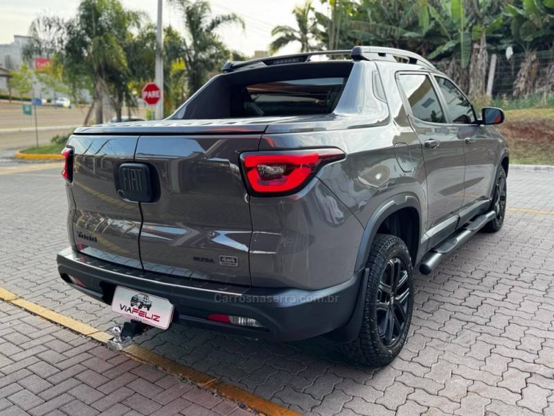 FIAT - TORO - 2023/2023 - Cinza - R$ 164.990,00