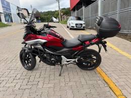 HONDA - NC 750X - 2017/2018 - Vermelha - R$ 42.990,00