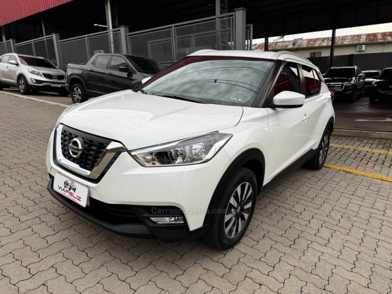 NISSAN - KICKS - 2018/2019 - Branca - R$ 85.990,00