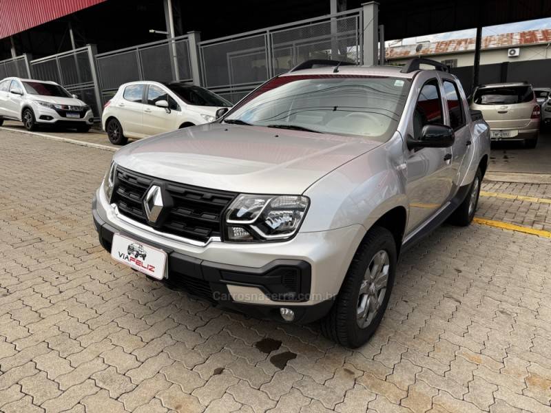 RENAULT - OROCH - 2022/2023 - Prata - R$ 94.990,00