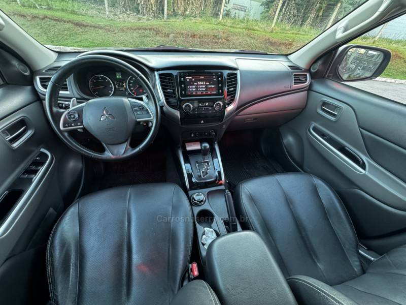 MITSUBISHI - L200 TRITON - 2017/2018 - Cinza - R$ 133.800,00