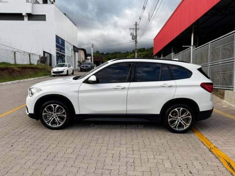 BMW - X1 - 2018/2019 - Branca - R$ 149.990,00