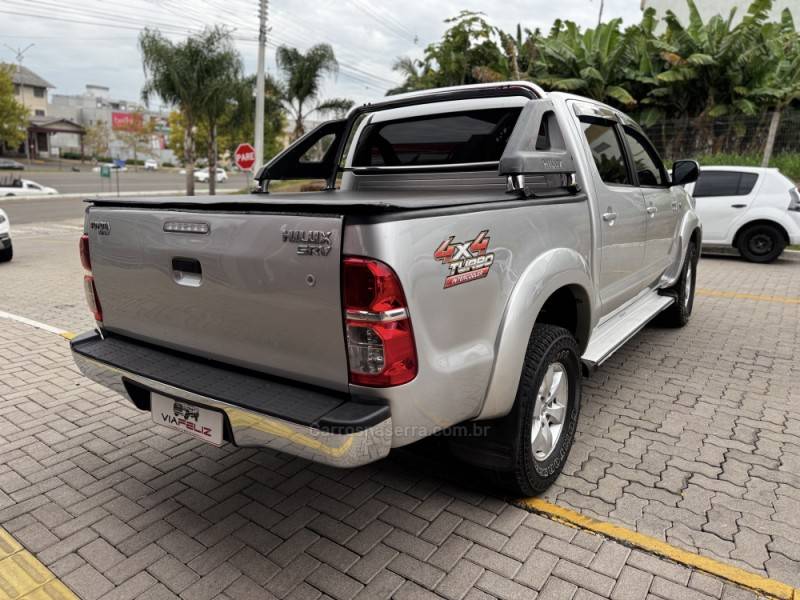 TOYOTA - HILUX - 2012/2012 - Prata - R$ 109.990,00