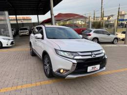 MITSUBISHI - OUTLANDER - 2015/2016 - Branca - R$ 129.990,00