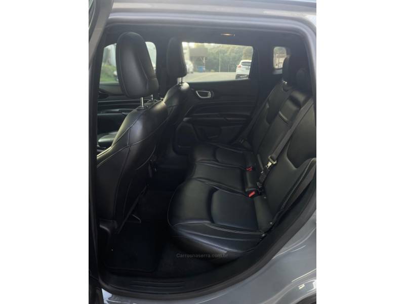 JEEP - COMPASS - 2021/2022 - Cinza - R$ 157.990,00
