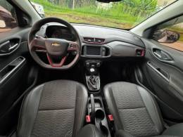 CHEVROLET - ONIX - 2017/2018 - Branca - R$ 66.990,00