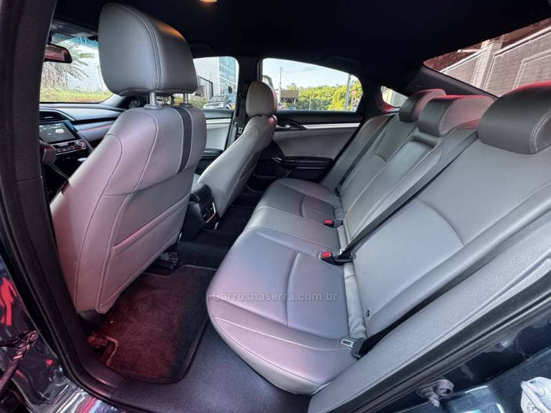 HONDA - CIVIC - 2021/2021 - Azul - R$ 136.990,00