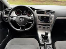 VOLKSWAGEN - GOLF - 2016/2017 - Prata - R$ 84.990,00