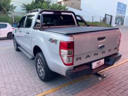 FORD - RANGER - 2017/2018 - Prata - R$ 132.990,00