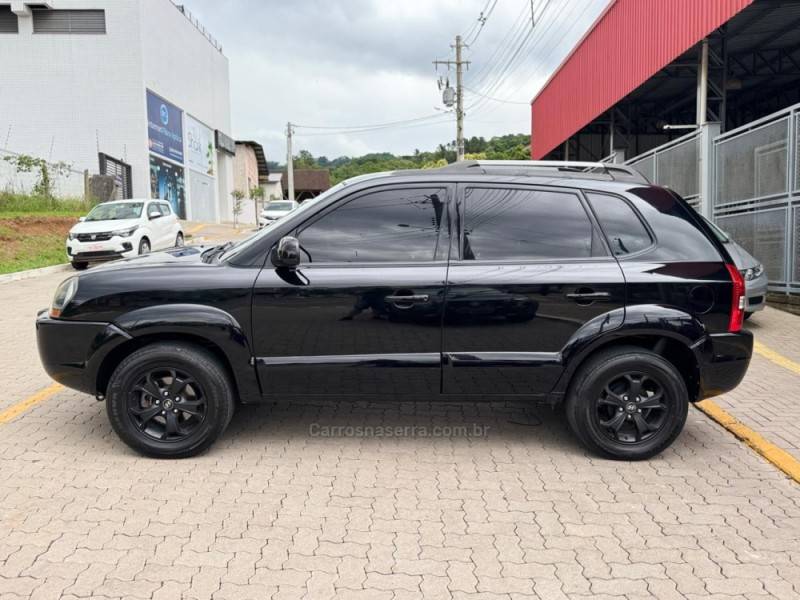 HYUNDAI - TUCSON - 2011/2012 - Preta - R$ 44.990,00