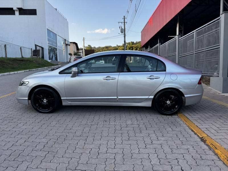 HONDA - CIVIC - 2006/2007 - Prata - R$ 47.990,00