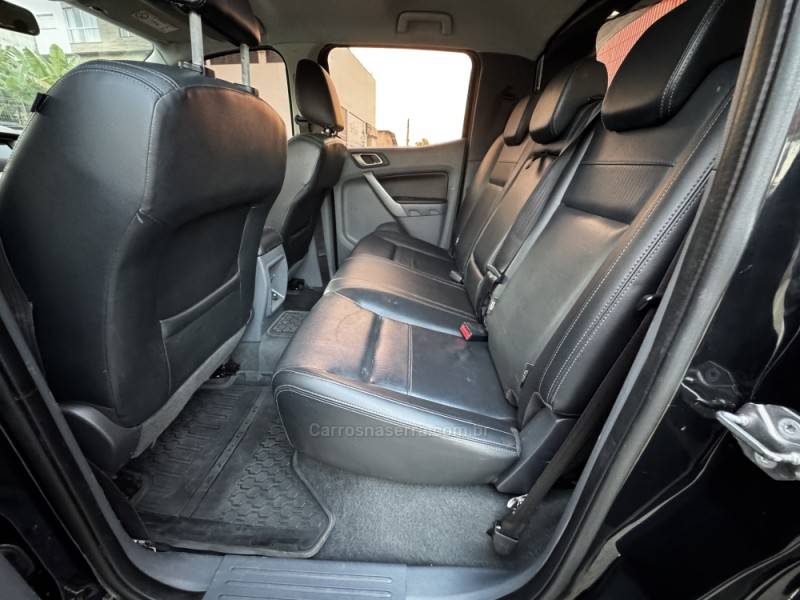 FORD - RANGER - 2018/2019 - Preta - R$ 159.990,00