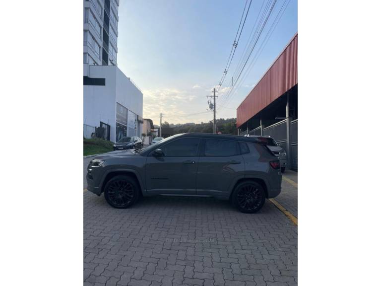 JEEP - COMPASS - 2021/2022 - Cinza - R$ 157.990,00