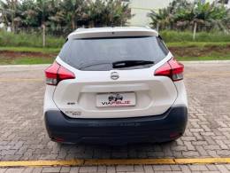 NISSAN - KICKS - 2020/2021 - Branca - R$ 94.990,00