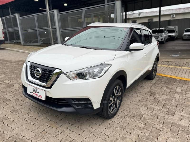 NISSAN - KICKS - 2020/2021 - Branca - R$ 94.990,00