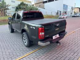 CHEVROLET - S10 - 2016/2017 - Cinza - R$ 154.990,00