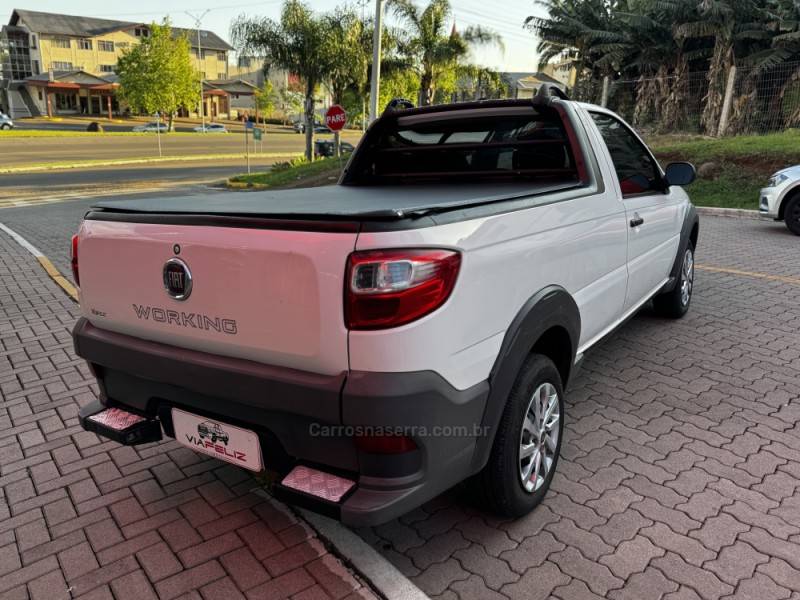 FIAT - STRADA - 2017/2018 - Branca - R$ 57.990,00