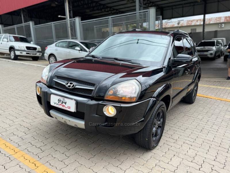 HYUNDAI - TUCSON - 2011/2012 - Preta - R$ 44.990,00