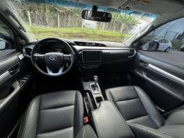 TOYOTA - HILUX - 2017/2018 - Branca - R$ 184.990,00