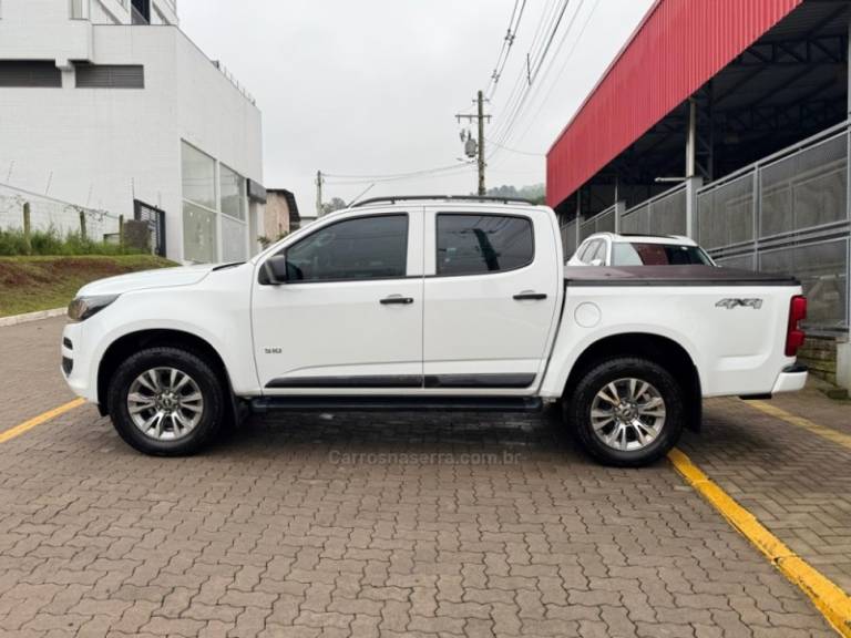 CHEVROLET - S10 - 2019/2020 - Branca - R$ 139.990,00