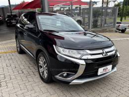 MITSUBISHI - OUTLANDER - 2015/2016 - Preta - R$ 119.990,00