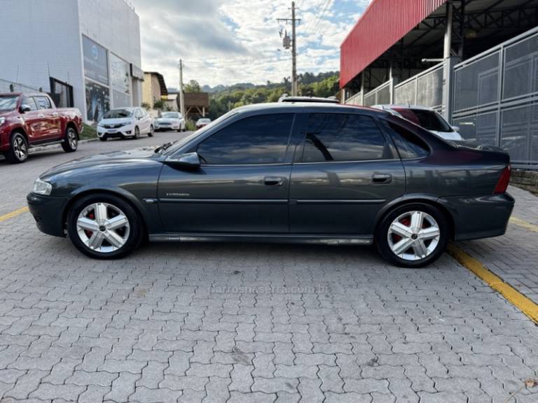 CHEVROLET - VECTRA - 2004/2005 - Cinza - R$ 30.990,00