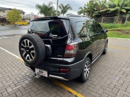 CHEVROLET - SPIN - 2016/2017 - Preta - R$ 65.990,00