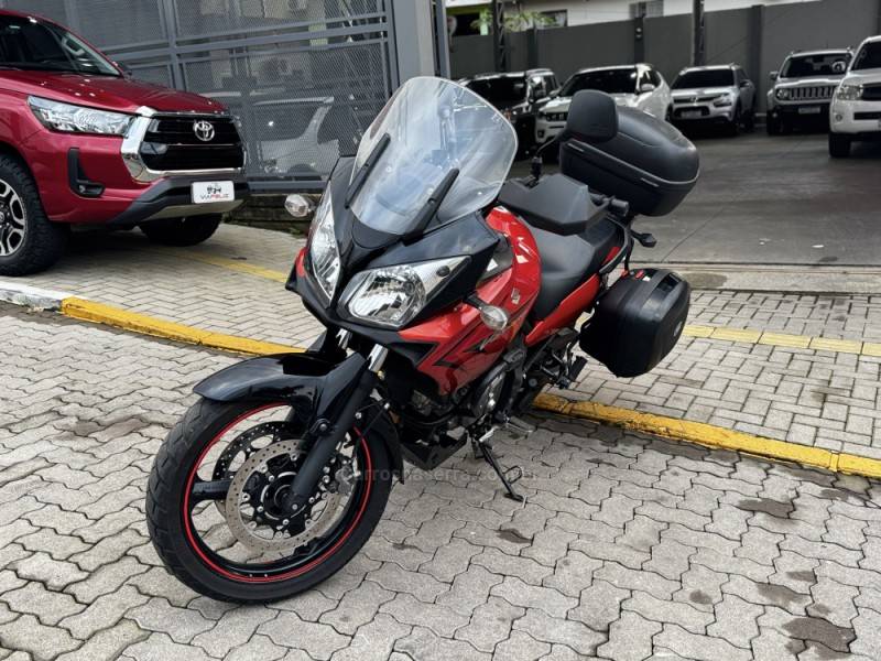SUZUKI - V-STROM - 2011/2012 - Laranja - R$ 34.990,00