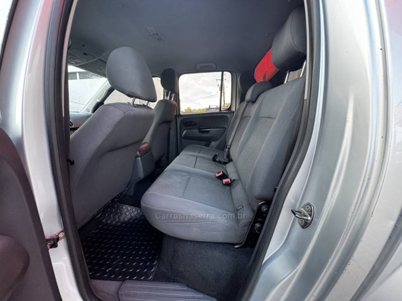 VOLKSWAGEN - AMAROK - 2015/2016 - Prata - R$ 91.990,00
