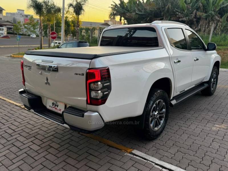 MITSUBISHI - L200 TRITON - 2022/2022 - Branca - R$ 204.990,00