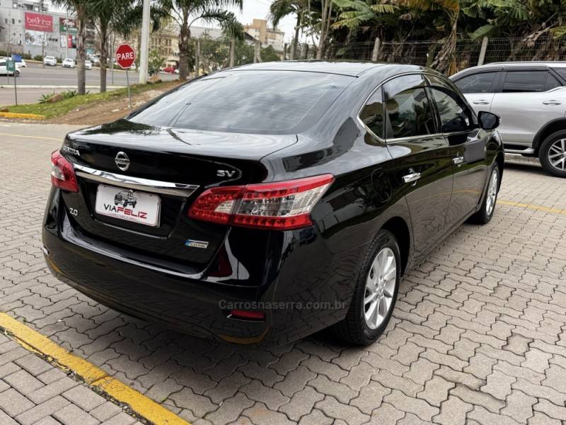NISSAN - SENTRA - 2013/2014 - Preta - R$ 55.990,00