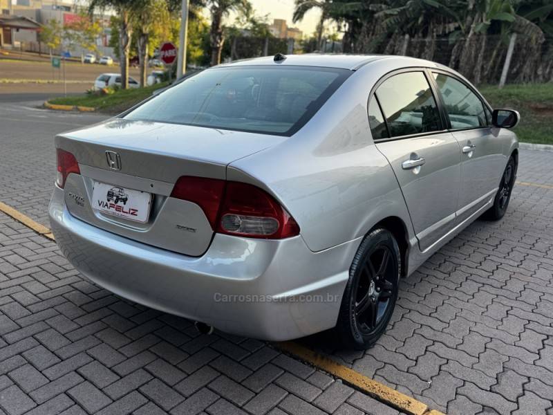 HONDA - CIVIC - 2006/2007 - Prata - R$ 47.990,00