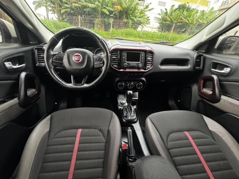 FIAT - TORO - 2018/2019 - Branca - R$ 108.990,00