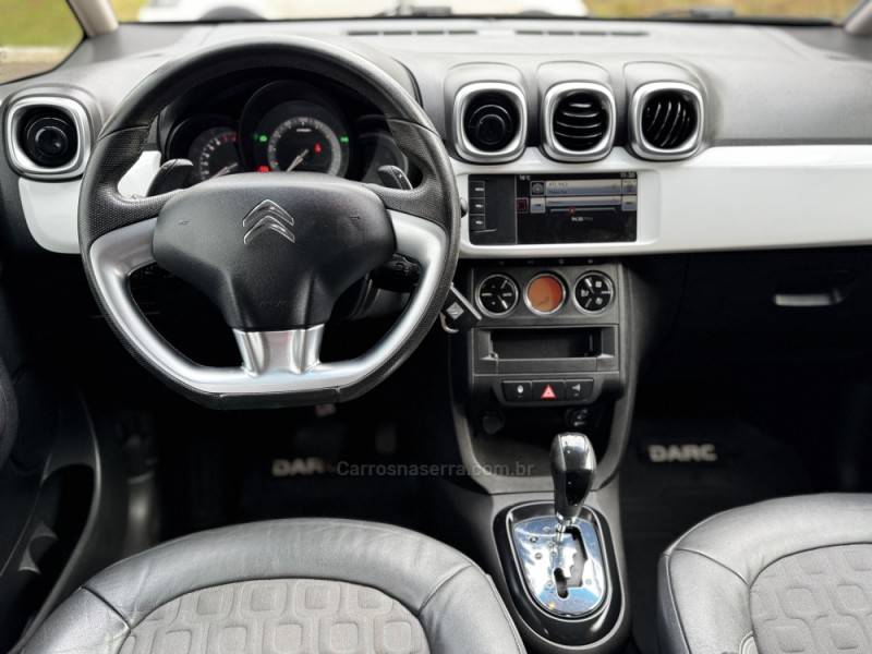 CITROËN - AIRCROSS - 2015/2016 - Branca - R$ 54.990,00