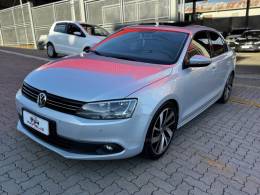 VOLKSWAGEN - JETTA - 2011/2012 - Prata - R$ 64.990,00