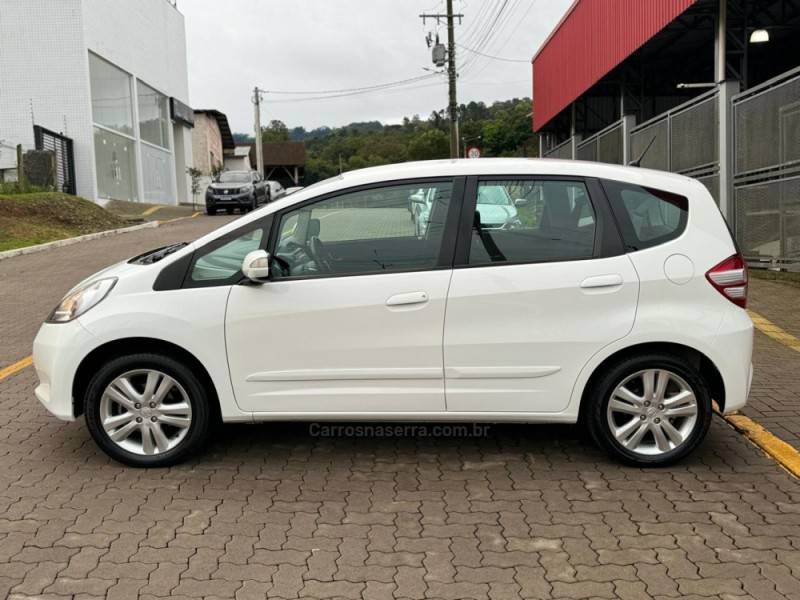 HONDA - FIT - 2012/2013 - Branca - R$ 54.990,00