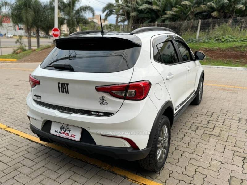 FIAT - ARGO - 2020/2021 - Branca - R$ 74.990,00