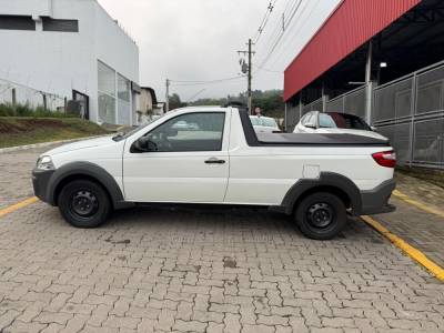 FIAT - STRADA - 2017/2018 - Branca - R$ 57.990,00