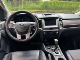 FORD - RANGER - 2018/2019 - Branca - R$ 159.990,00