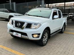 NISSAN - FRONTIER - 2013/2014 - Branca - R$ 109.990,00