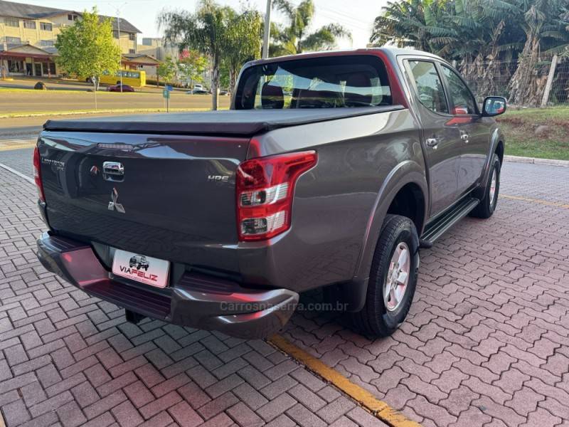 MITSUBISHI - L200 TRITON - 2017/2018 - Cinza - R$ 133.800,00