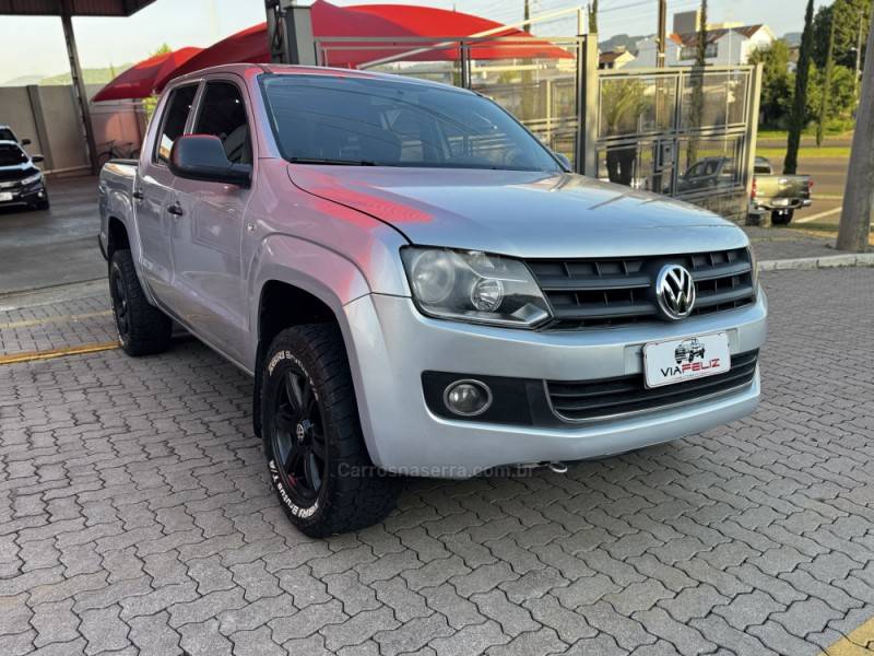 VOLKSWAGEN - AMAROK - 2015/2016 - Prata - R$ 91.990,00