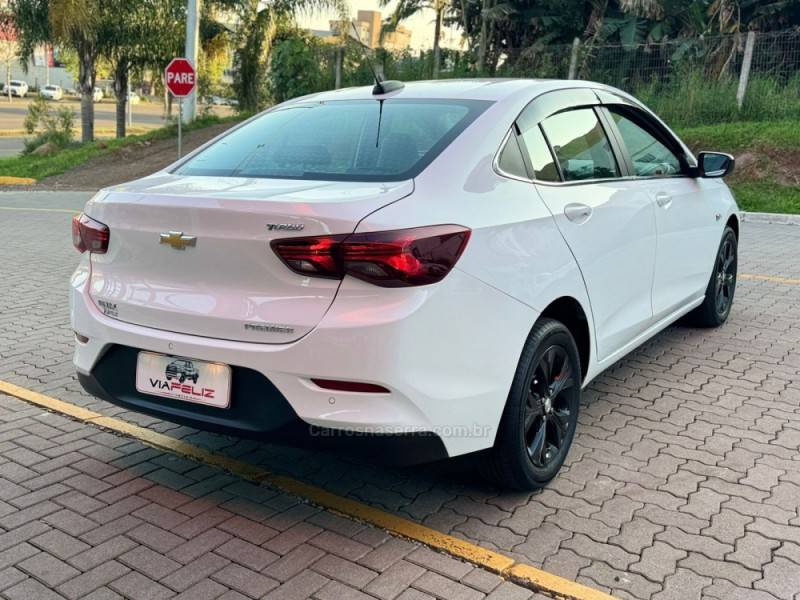 CHEVROLET - ONIX - 2020/2021 - Branca - R$ 89.990,00