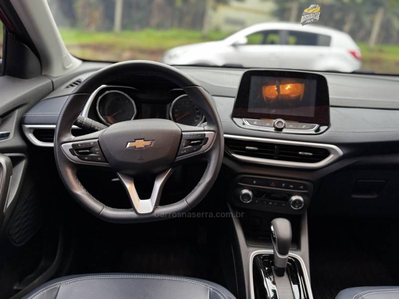 CHEVROLET - TRACKER - 2023/2024 - Vermelha - R$ 134.990,00