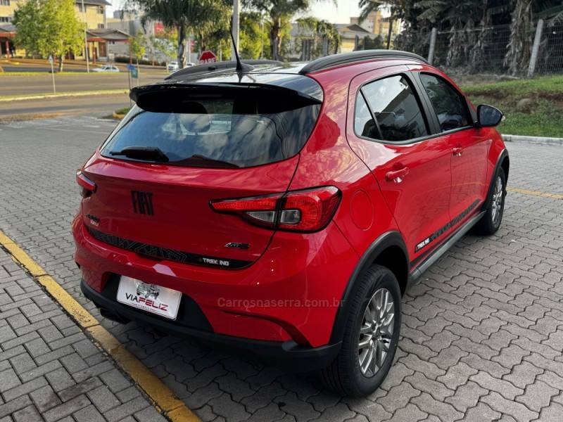 FIAT - ARGO - 2021/2021 - Vermelha - R$ 81.990,00